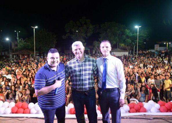 Foto de Noite de fé e louvor marcou primeiro dia comemorações dos 82 anos de Bequimão