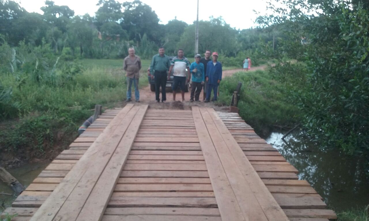 Foto de Prefeitura de Alcântara recupera pontes na zona rural do município