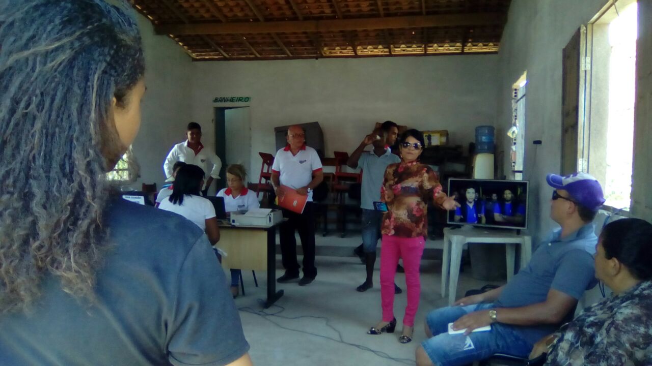 Foto de Ação Social de Fátima Araújo em parceria com o Procon beneficia dezenas de pessoas no Lago Azul