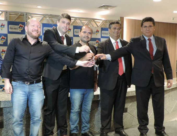 Foto de Prefeito Anderson recebe viatura da Polícia Civil para reforçar a segurança de Alcântara