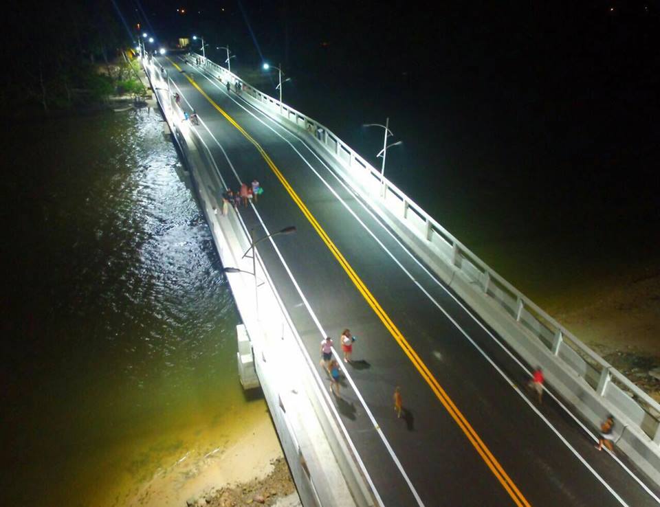 Foto de Flávio Dino inaugura ponte em Paulino Neves