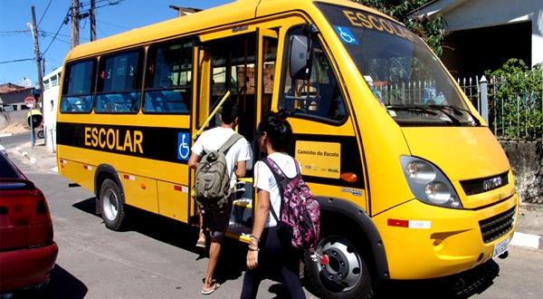 Foto de Prefeitura de Alcântara garante transporte para alunos que farão o ENEM 2017