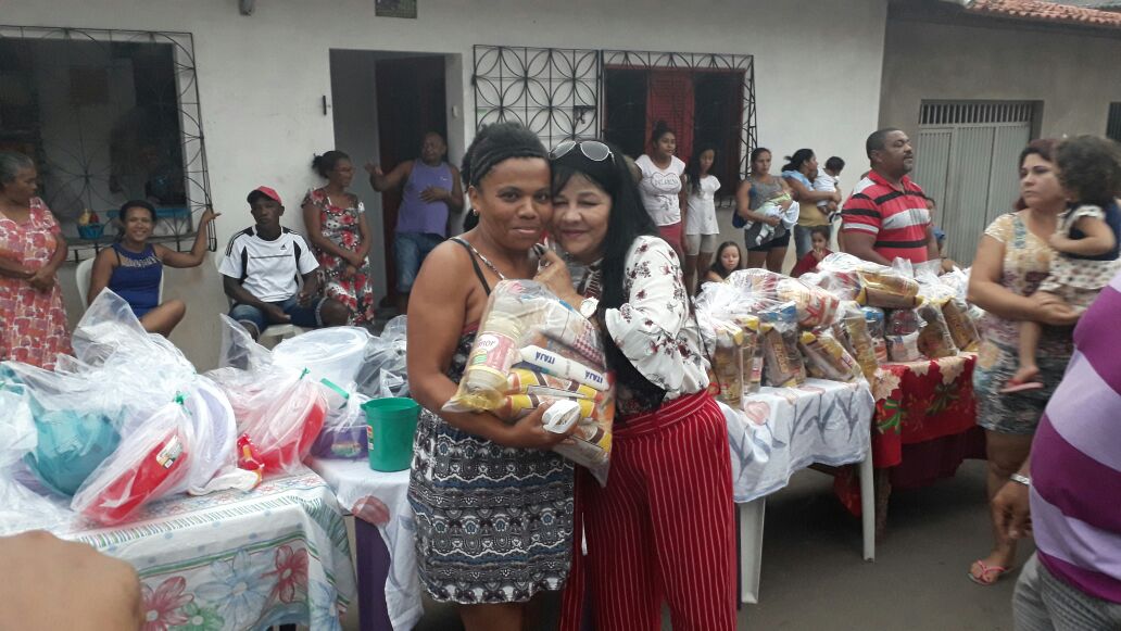 Foto de Vereadora Fátima Araújo realiza o maior Natal Solidário de São Luís