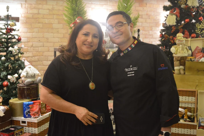 Foto de Chef Luciano Rosa apresenta à imprensa produtos natalinos do Spazio Mateus