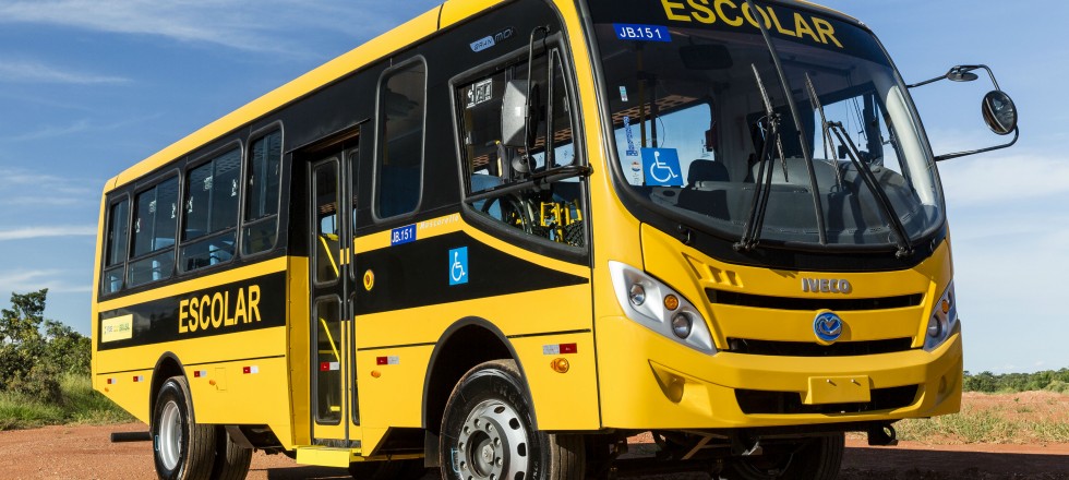Foto de Prefeito de Alcântara vai entregar 10 ônibus escolares para a população neste sábado (11)