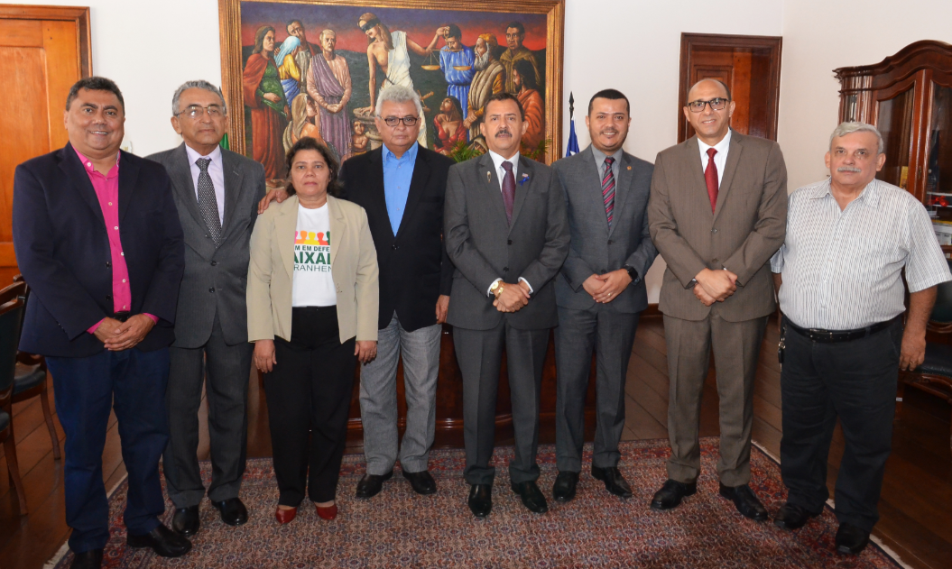 Foto de João Martins e membros do Fórum da Baixada visitam Presidente do TJMA, acompanhados do deputado Pará Figueiredo