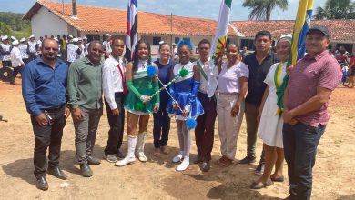 Foto de Alcântara-MA: Escolas dos polos Oitiua e Arenhengaua desfilaram nesta quarta-feira (6)